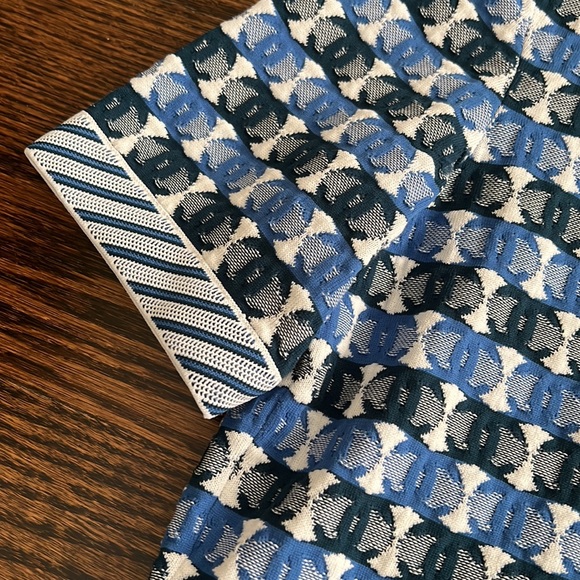 BNWT CHANEL 2019 Printed Crop Top w/ Tags Size: M | US6, FR38 - Picture 13 of 17